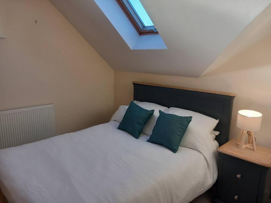 Roomy Penthouse 2 Double Bed Apartment - Spacious - Central Beeston - Free Secure Parking - Nottingham Dış mekan fotoğraf