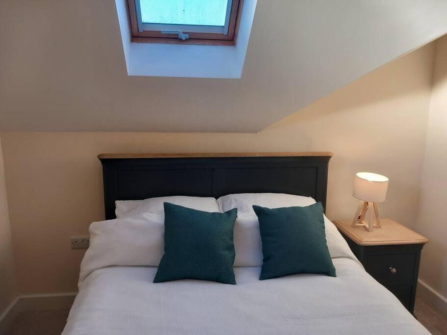 Roomy Penthouse 2 Double Bed Apartment - Spacious - Central Beeston - Free Secure Parking - Nottingham Dış mekan fotoğraf