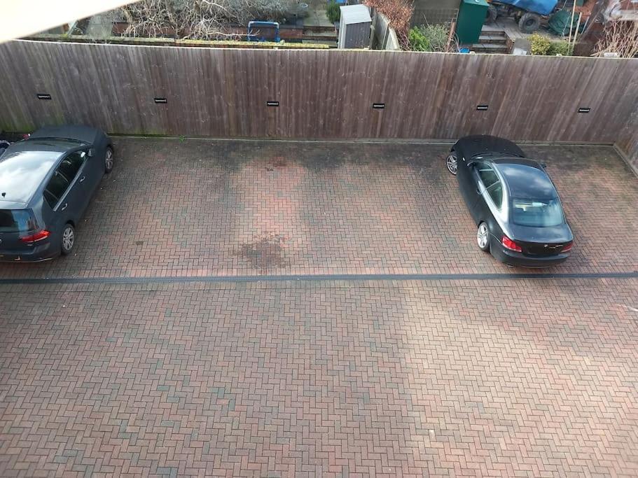 Roomy Penthouse 2 Double Bed Apartment - Spacious - Central Beeston - Free Secure Parking - Nottingham Dış mekan fotoğraf